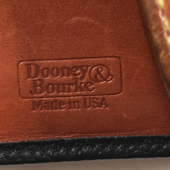 VINTAGE DOONEY AND BOURKE WALLET WOMEN BAG - Picture 8 of 15